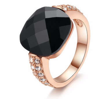 Black Acrylic Vintage Rings